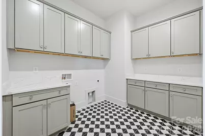 7245 Westrow Avenue, Charlotte, NC 28278 - Photo 10