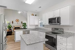 8708 Ellington Park Dr, Charlotte, NC 28277 - Photo 16