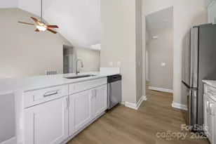 125 Grafton Pl, Troutman, NC 28166 - Photo 4