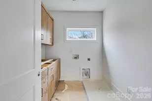 2649 Laburnum Ave, Charlotte, NC 28205 - Photo 20