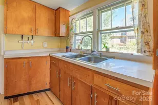 32 Merion Dr, Asheville, NC 28806 - Photo 10