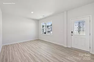 724 14th Ave Ct NE, Hickory, NC 28601 - Photo 2