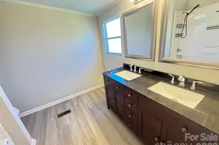 406 W Mill St, Landis, NC 28088 - Photo 16