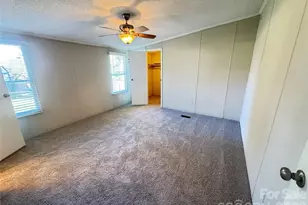 406 W Mill St, Landis, NC 28088 - Photo 8