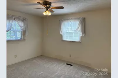 707 Sandalwood Lane, Kings Mountain, NC 28086 - Photo 24