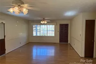 707 Sandalwood Ln, Kings Mountain, NC 28086 - Photo 4