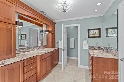 7000 Foxglove Drive, Charlotte, NC 28226 - Photo 10