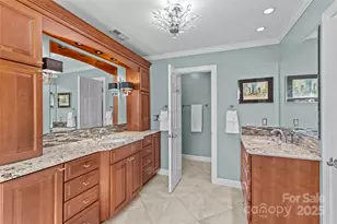 7000 Foxglove Dr, Charlotte, NC 28226 - Photo 10