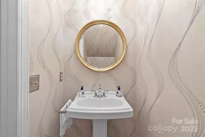 7000 Foxglove Drive, Charlotte, NC 28226 - Photo 8