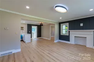 8000 Chapman St, Charlotte, NC 28216 - Photo 10
