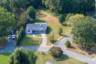 8000 Chapman St, Charlotte, NC 28216 - Photo 40