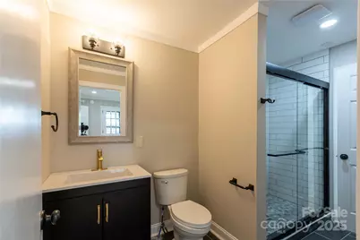8000 Chapman Street, Charlotte, NC 28216 - Photo 20