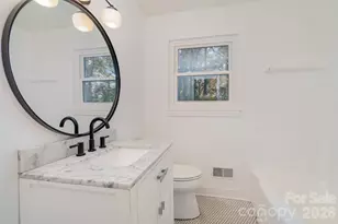 1118 Jenkins Dr, Charlotte, NC 28212 - Photo 16