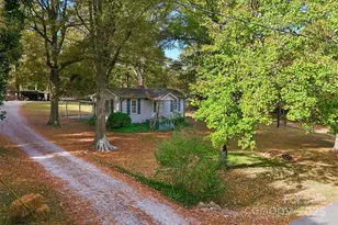 119 Sunset Dr, Taylorsville, NC 28681 - Photo 2