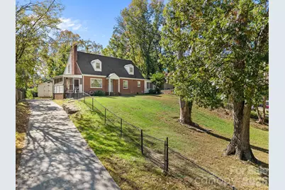 151 E Corriher Avenue, Salisbury, NC 28144 - Photo 2