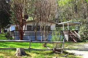 9 Smokey Cove Rd, Canton, NC 28716 - Photo 2