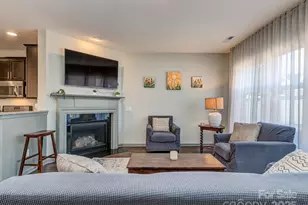 6236 Rockefeller Ln, Charlotte, NC 28210 - Photo 10