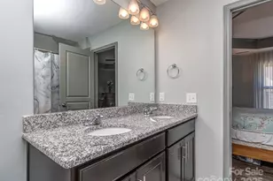 6236 Rockefeller Ln, Charlotte, NC 28210 - Photo 18