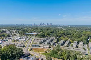 4040 Hidden Oaks Dr, Charlotte, NC 28205 - Photo 38