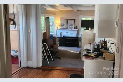 303 W Trade Street, Dallas, NC 28034 - Photo 16