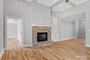 291 Robbins Rd, Chesnee, SC 29323 - Photo 10