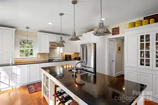 35 Towhee Ln, Saluda, NC 28773 - Photo 16