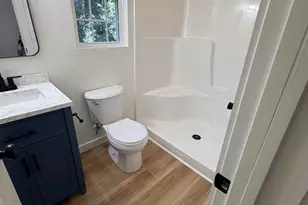 204 W 19th St, Newton, NC 28658 - Photo 2