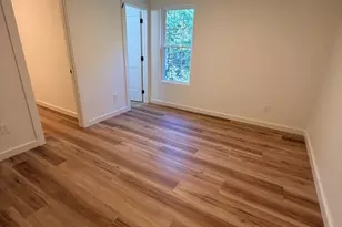 204 W 19th St, Newton, NC 28658 - Photo 8