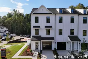 11800 Avocet St, Charlotte, NC 28215 - Photo 2