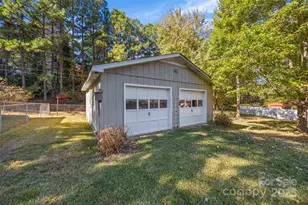 132 Greenbriar Dr, Matthews, NC 28104 - Photo 30