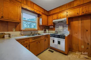 913 Harper Rd, Gastonia, NC 28056 - Photo 14