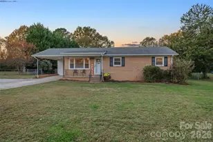 913 Harper Rd, Gastonia, NC 28056 - Photo 2