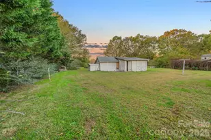 913 Harper Rd, Gastonia, NC 28056 - Photo 24