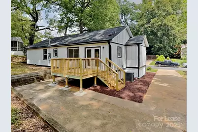 2633 Brentwood Place, Charlotte, NC 28208 - Photo 22