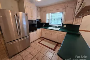 3678 Sunset Grill St, Connelly Springs, NC 28612 - Photo 10