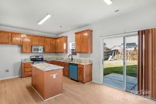 7027 Napton Ct, Charlotte, NC 28213 - Photo 14