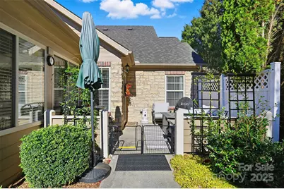 817 Wynnshire Drive #B, Hickory, NC 28601 - Photo 4