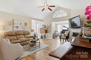 817 Wynnshire Drive, Hickory, NC 28601 - Photo 10