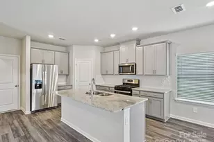 7245 Yardley St, Gastonia, NC 28056 - Photo 4