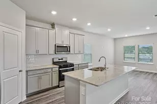 7245 Yardley St, Gastonia, NC 28056 - Photo 6