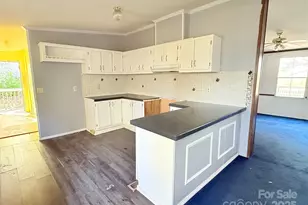 419 Twin Oaks Rd, Statesville, NC 28625 - Photo 4