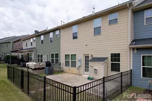 2415 Alyssa Ln, Charlotte, NC 28208 - Photo 4