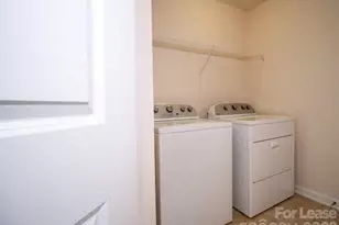 2415 Alyssa Ln, Charlotte, NC 28208 - Photo 14