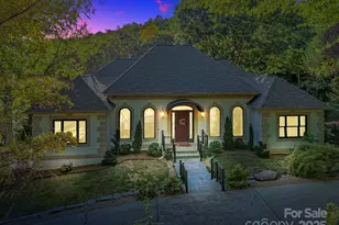 31 Ridge Dr S, Hendersonville, NC 28739 - Photo 2