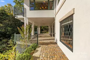 31 Ridge Dr S, Hendersonville, NC 28739 - Photo 36