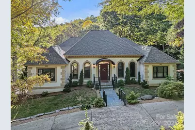 31 Ridge Drive S, Hendersonville, NC 28739 - Photo 1