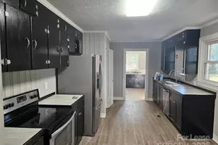 1196 Shearers Rd, Mooresville, NC 28115 - Photo 2