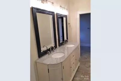 715 E Marion Street, Shelby, NC 28150 - Photo 10