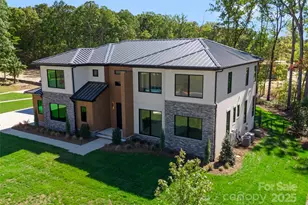 203 Sugar Maple Ln, Matthews, NC 28104 - Photo 2