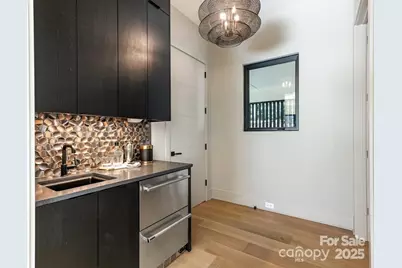 814 Bertonley Avenue, Charlotte, NC 28211 - Photo 14